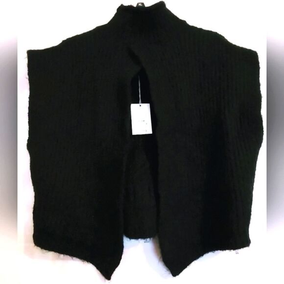CABLE KNIT BLACK OPEN BACK SWEATER SHAWL WOMEN'S SIZE OSFM - Picture 3 of 5